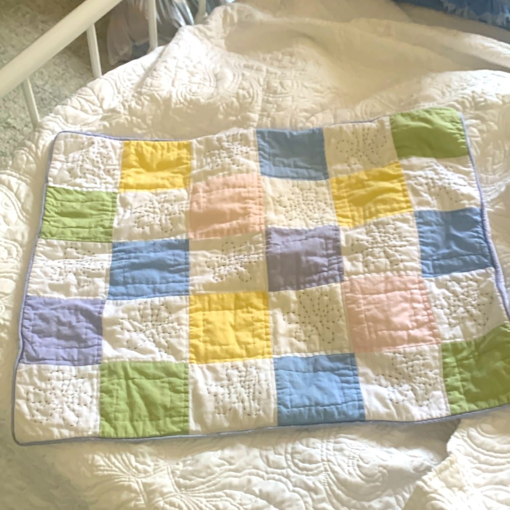 2 standard sz Vintage quilted hand stitched pillow shams
